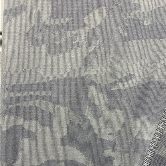 lululemon athletica Light Gray Camo Leggings - Picture 8 of 11